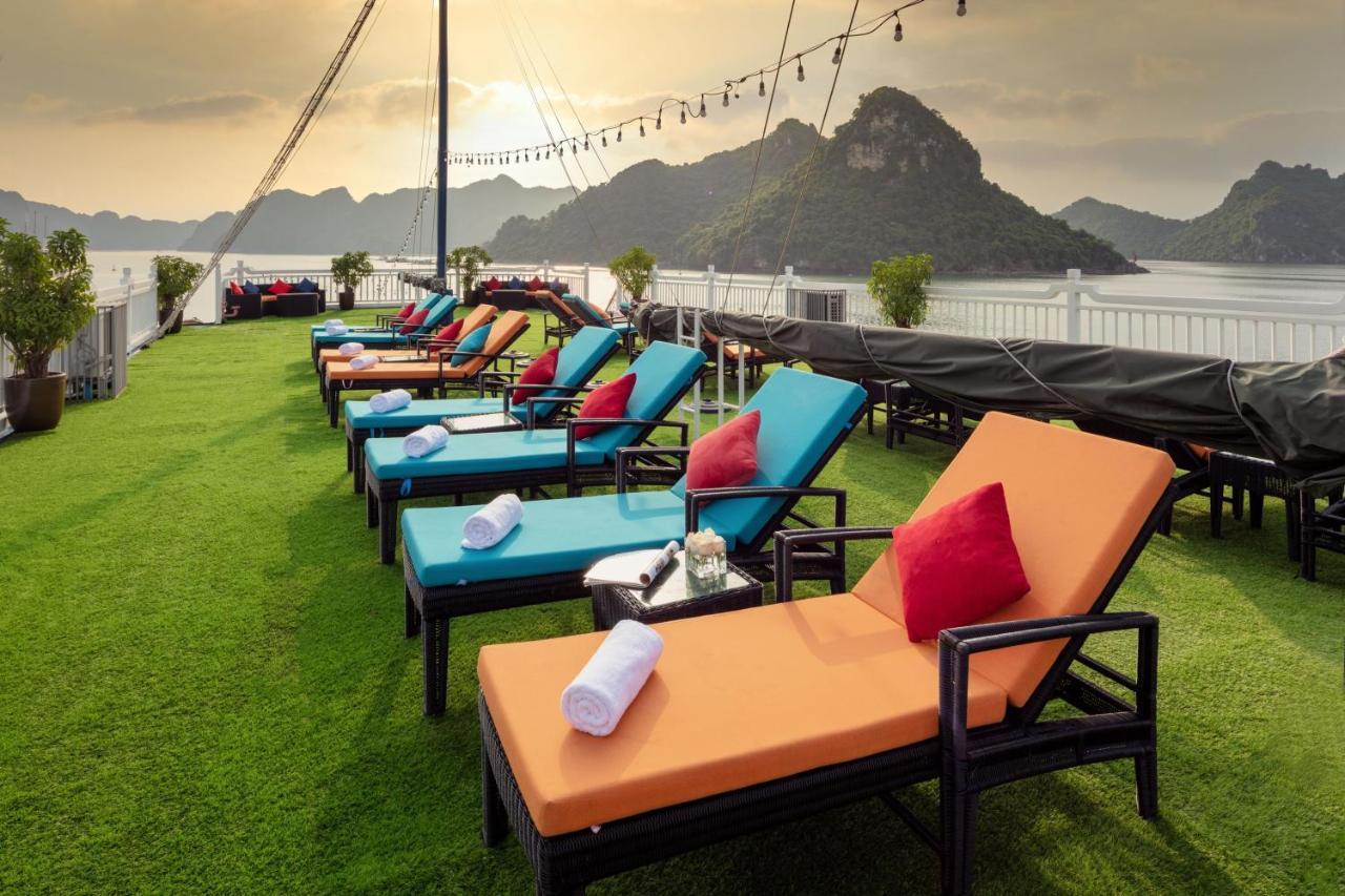 Le Journey Luxury Cruise Hotel Ha Long Exterior photo